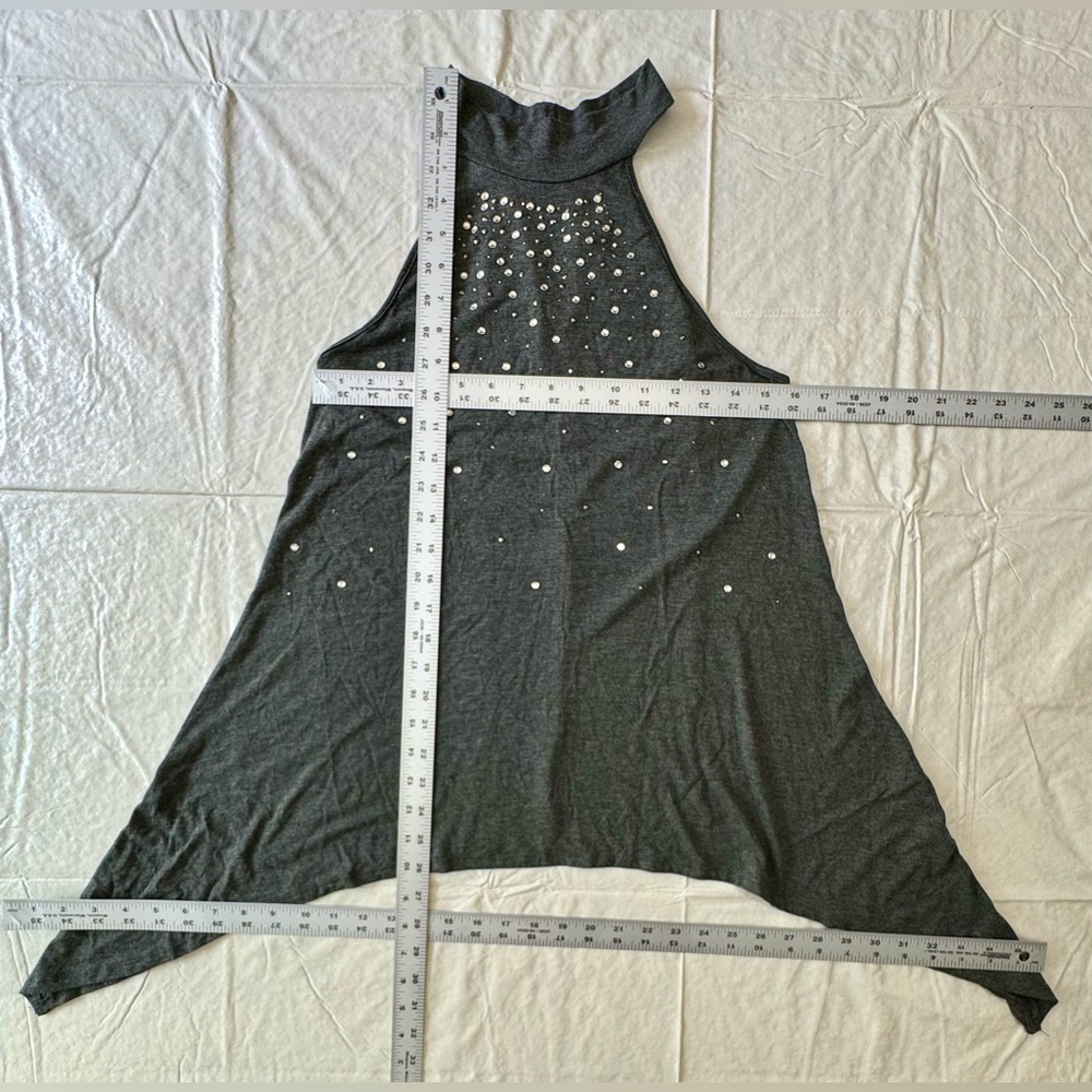 Venus Medium Cat Collar Studded Top - Picture 5 of 5